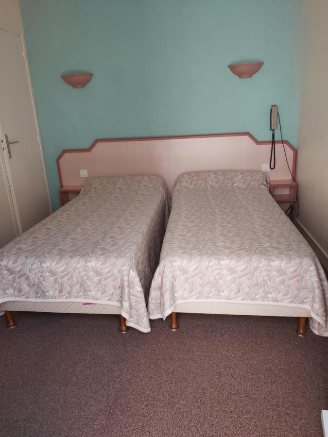 Hotel Asteries تور المظهر الخارجي الصورة